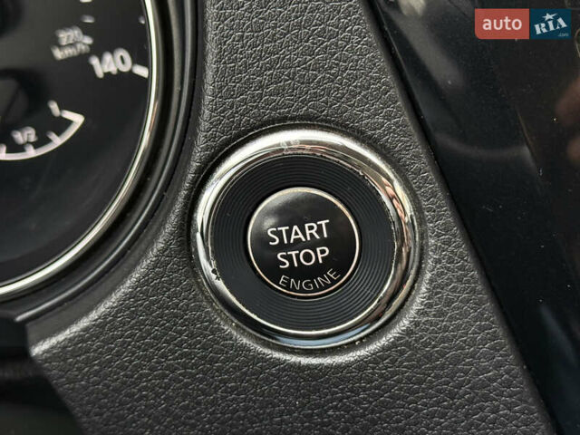 Белый Ниссан Rogue, объемом двигателя 2.49 л и пробегом 133 тыс. км за 13900 $, фото 58 на Automoto.ua