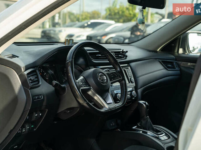 Белый Ниссан Rogue, объемом двигателя 2.49 л и пробегом 132 тыс. км за 14900 $, фото 17 на Automoto.ua