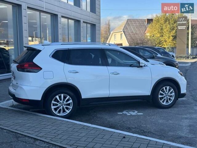 Белый Ниссан Rogue, объемом двигателя 2.5 л и пробегом 81 тыс. км за 17500 $, фото 3 на Automoto.ua