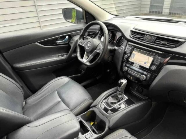 Белый Ниссан Rogue, объемом двигателя 2 л и пробегом 60 тыс. км за 3100 $, фото 6 на Automoto.ua