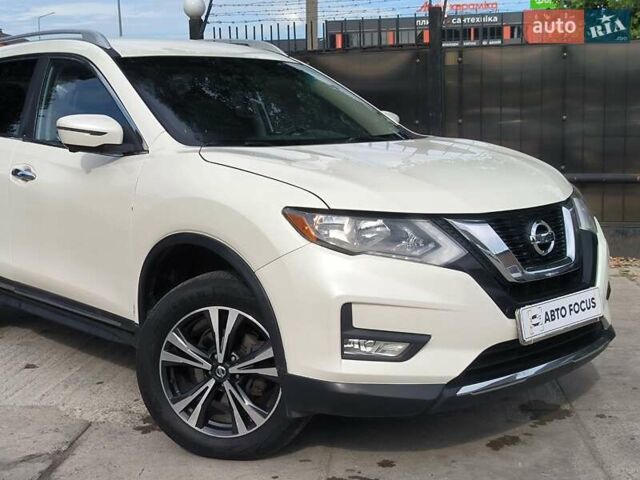 Белый Ниссан Rogue, объемом двигателя 2.49 л и пробегом 112 тыс. км за 14290 $, фото 3 на Automoto.ua