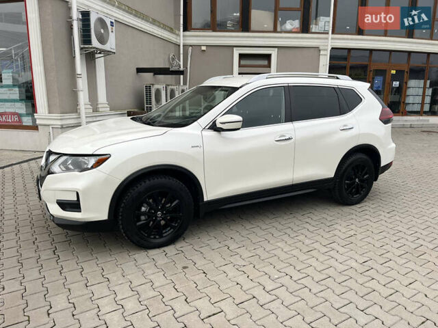Белый Ниссан Rogue, объемом двигателя 2.5 л и пробегом 120 тыс. км за 14300 $, фото 16 на Automoto.ua