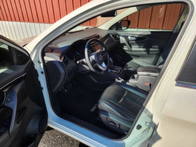 Білий Ніссан Rogue, об'ємом двигуна 2 л та пробігом 57 тис. км за 2850 $, фото 7 на Automoto.ua