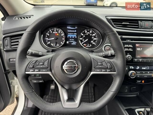 Белый Ниссан Rogue, объемом двигателя 2.49 л и пробегом 88 тыс. км за 14200 $, фото 25 на Automoto.ua