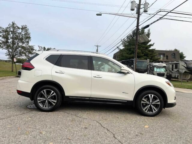 Белый Ниссан Rogue, объемом двигателя 2 л и пробегом 52 тыс. км за 7600 $, фото 7 на Automoto.ua