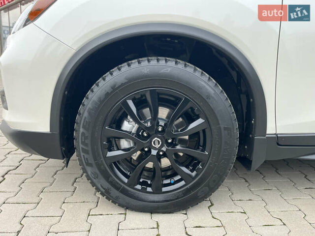 Белый Ниссан Rogue, объемом двигателя 2.5 л и пробегом 120 тыс. км за 14300 $, фото 13 на Automoto.ua