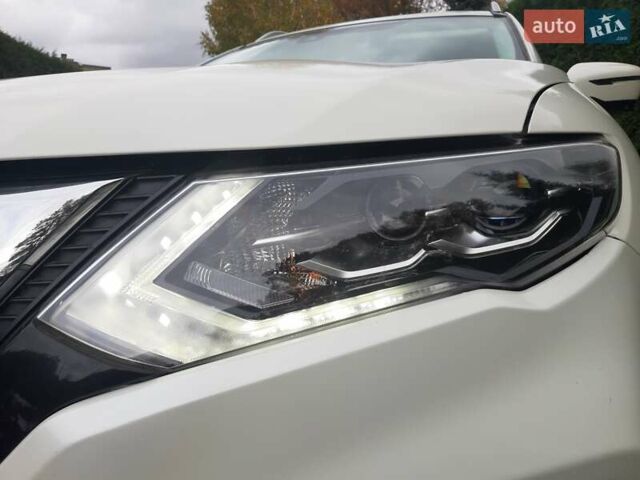 Белый Ниссан Rogue, объемом двигателя 2.49 л и пробегом 66 тыс. км за 13931 $, фото 14 на Automoto.ua