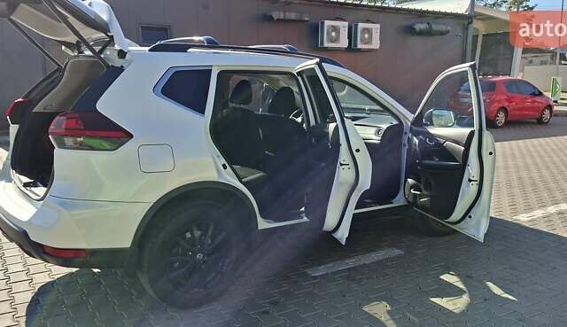 Білий Ніссан Rogue, об'ємом двигуна 2.49 л та пробігом 67 тис. км за 17400 $, фото 35 на Automoto.ua