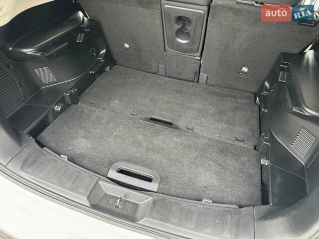 Белый Ниссан Rogue, объемом двигателя 2.5 л и пробегом 113 тыс. км за 14999 $, фото 58 на Automoto.ua