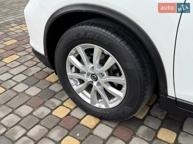 Белый Ниссан Rogue, объемом двигателя 2.5 л и пробегом 113 тыс. км за 14999 $, фото 69 на Automoto.ua