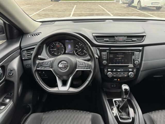 Белый Ниссан Rogue, объемом двигателя 2.5 л и пробегом 113 тыс. км за 14999 $, фото 18 на Automoto.ua