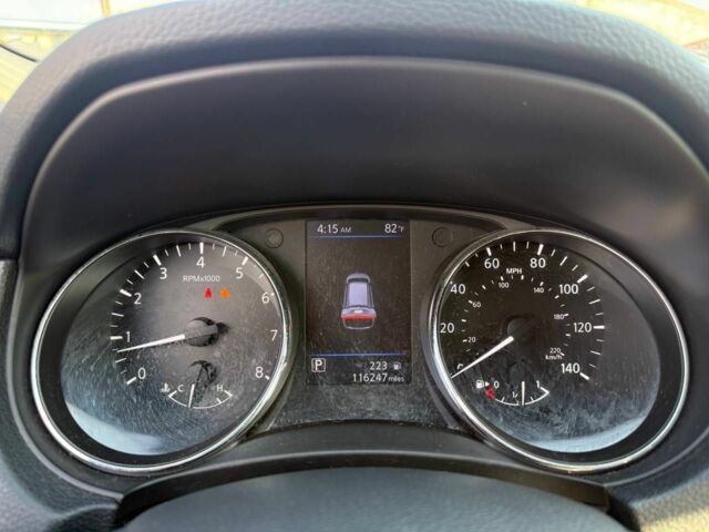 Білий Ніссан Rogue, об'ємом двигуна 2.5 л та пробігом 116 тис. км за 10200 $, фото 7 на Automoto.ua