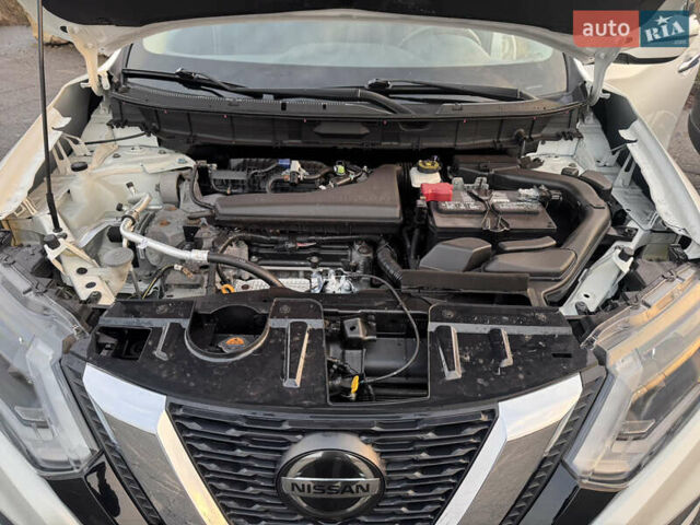 Белый Ниссан Rogue, объемом двигателя 2.49 л и пробегом 126 тыс. км за 15399 $, фото 14 на Automoto.ua