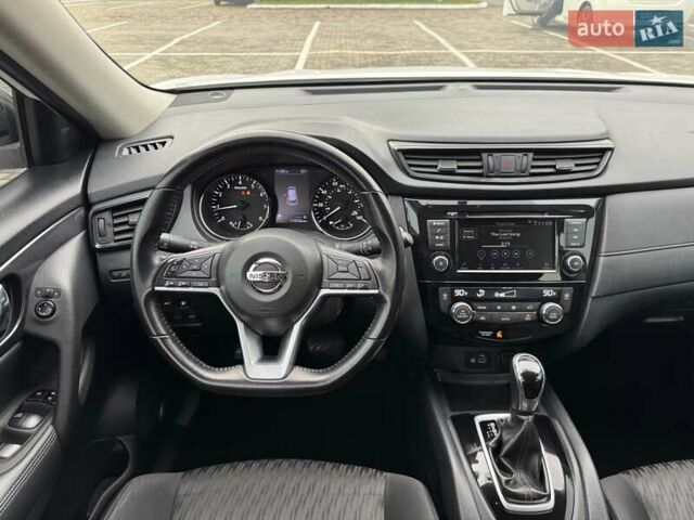 Белый Ниссан Rogue, объемом двигателя 2.5 л и пробегом 113 тыс. км за 14999 $, фото 17 на Automoto.ua