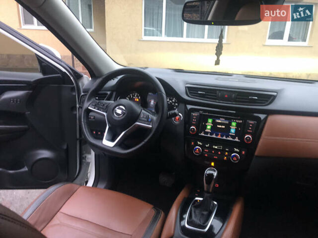 Белый Ниссан Rogue, объемом двигателя 2.49 л и пробегом 124 тыс. км за 17900 $, фото 23 на Automoto.ua