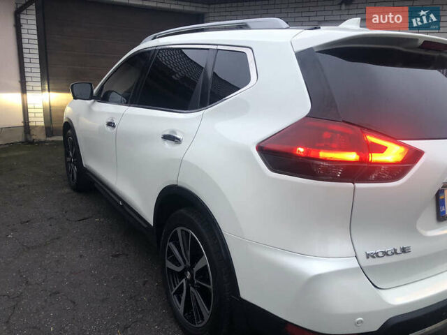 Белый Ниссан Rogue, объемом двигателя 2.49 л и пробегом 124 тыс. км за 17900 $, фото 7 на Automoto.ua