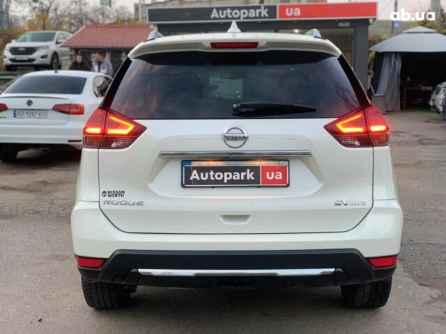 Белый Ниссан Rogue, объемом двигателя 2.5 л и пробегом 144 тыс. км за 14890 $, фото 7 на Automoto.ua