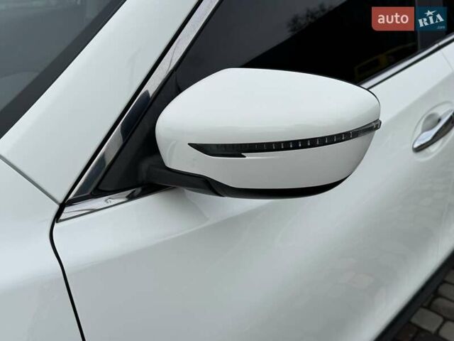 Белый Ниссан Rogue, объемом двигателя 2.5 л и пробегом 113 тыс. км за 14999 $, фото 68 на Automoto.ua