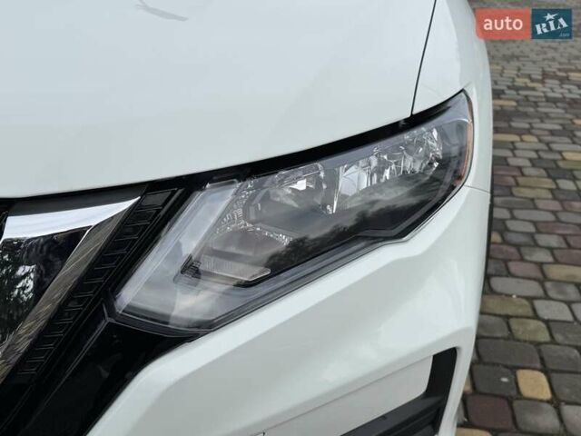 Белый Ниссан Rogue, объемом двигателя 2.5 л и пробегом 113 тыс. км за 14999 $, фото 63 на Automoto.ua