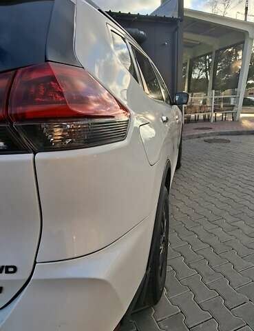 Білий Ніссан Rogue, об'ємом двигуна 2.49 л та пробігом 67 тис. км за 17400 $, фото 18 на Automoto.ua