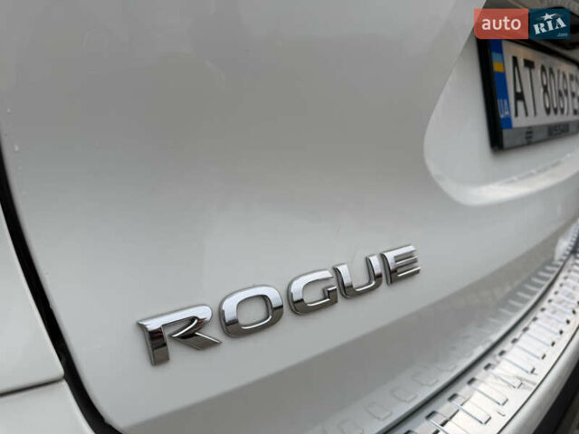 Белый Ниссан Rogue, объемом двигателя 2.5 л и пробегом 50 тыс. км за 16499 $, фото 19 на Automoto.ua
