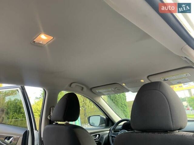 Білий Ніссан Rogue, об'ємом двигуна 2.49 л та пробігом 139 тис. км за 14800 $, фото 23 на Automoto.ua