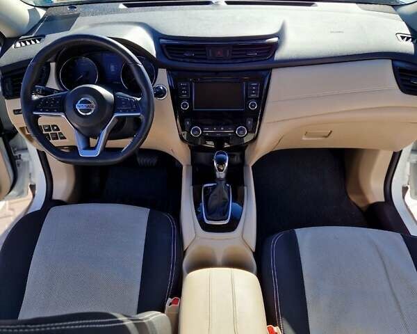 Белый Ниссан Rogue, объемом двигателя 2.49 л и пробегом 60 тыс. км за 16500 $, фото 15 на Automoto.ua