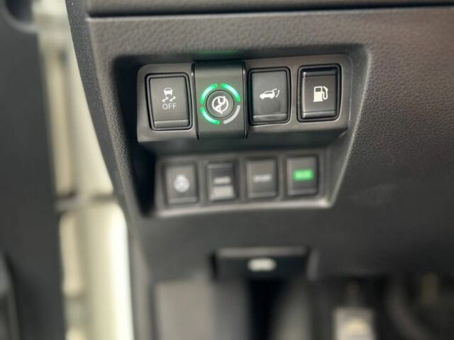 Білий Ніссан Rogue, об'ємом двигуна 2.5 л та пробігом 92 тис. км за 18700 $, фото 12 на Automoto.ua