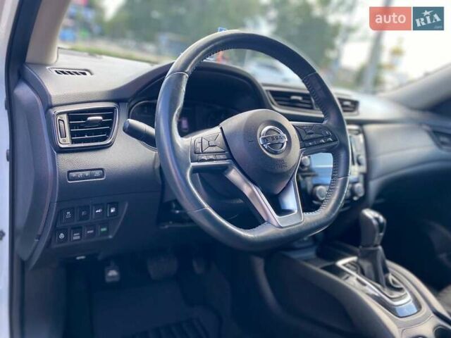Білий Ніссан Rogue, об'ємом двигуна 2.49 л та пробігом 138 тис. км за 16500 $, фото 11 на Automoto.ua