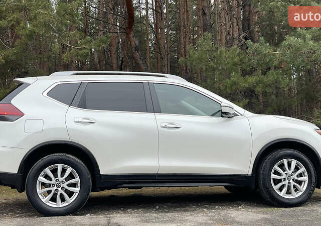 Белый Ниссан Rogue, объемом двигателя 0 л и пробегом 75 тыс. км за 17500 $, фото 25 на Automoto.ua