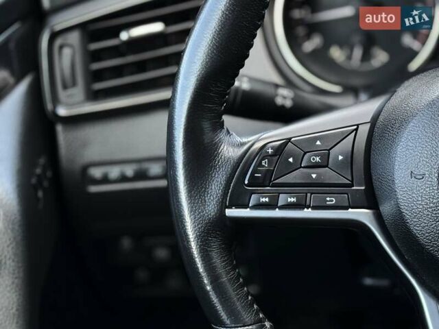 Белый Ниссан Rogue, объемом двигателя 2.49 л и пробегом 100 тыс. км за 15499 $, фото 23 на Automoto.ua