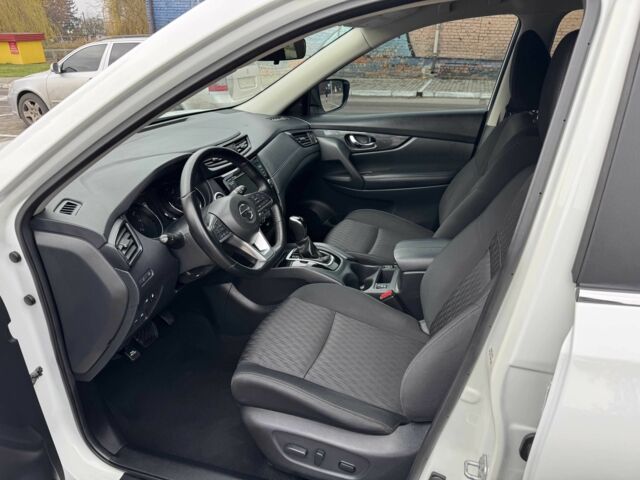 Белый Ниссан Rogue, объемом двигателя 2.5 л и пробегом 113 тыс. км за 14999 $, фото 16 на Automoto.ua