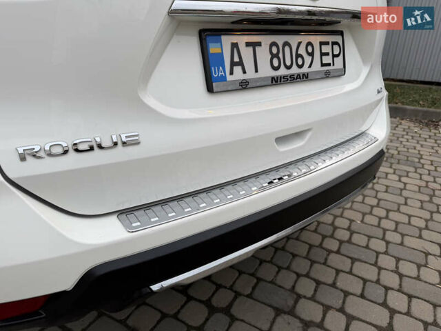 Белый Ниссан Rogue, объемом двигателя 2.5 л и пробегом 50 тыс. км за 16499 $, фото 17 на Automoto.ua