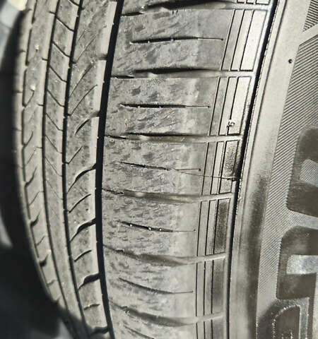 Белый Ниссан Rogue, объемом двигателя 2.49 л и пробегом 128 тыс. км за 15200 $, фото 2 на Automoto.ua