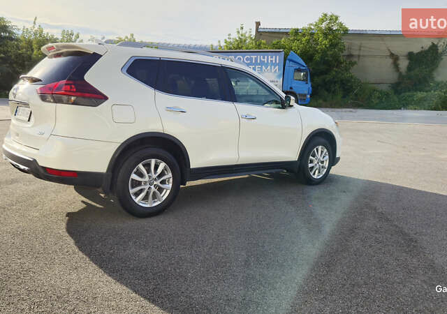 Белый Ниссан Rogue, объемом двигателя 2.49 л и пробегом 128 тыс. км за 15200 $, фото 10 на Automoto.ua