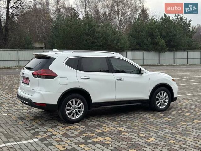 Белый Ниссан Rogue, объемом двигателя 2.5 л и пробегом 113 тыс. км за 14999 $, фото 8 на Automoto.ua