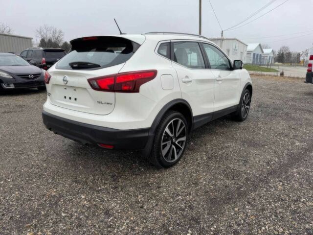 Белый Ниссан Rogue, объемом двигателя 2 л и пробегом 34 тыс. км за 1900 $, фото 7 на Automoto.ua