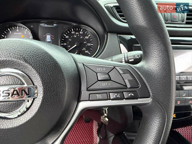 Белый Ниссан Rogue, объемом двигателя 2.5 л и пробегом 50 тыс. км за 16499 $, фото 45 на Automoto.ua