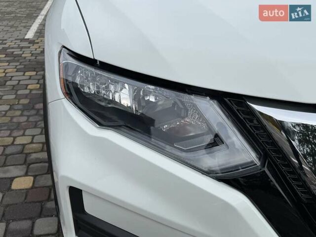 Белый Ниссан Rogue, объемом двигателя 2.5 л и пробегом 113 тыс. км за 14999 $, фото 62 на Automoto.ua