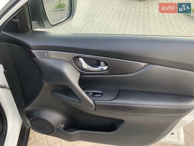 Білий Ніссан Rogue, об'ємом двигуна 2.49 л та пробігом 139 тис. км за 14800 $, фото 20 на Automoto.ua