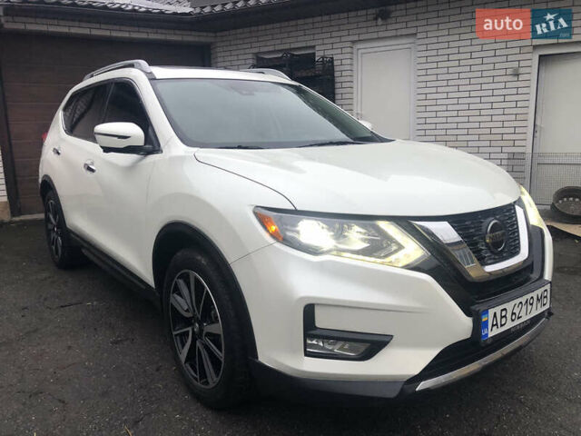Белый Ниссан Rogue, объемом двигателя 2.49 л и пробегом 124 тыс. км за 17900 $, фото 5 на Automoto.ua