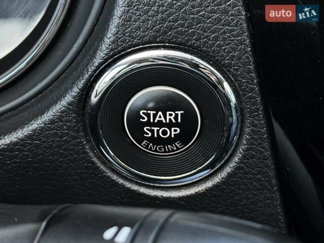 Белый Ниссан Rogue, объемом двигателя 2.49 л и пробегом 100 тыс. км за 15499 $, фото 50 на Automoto.ua