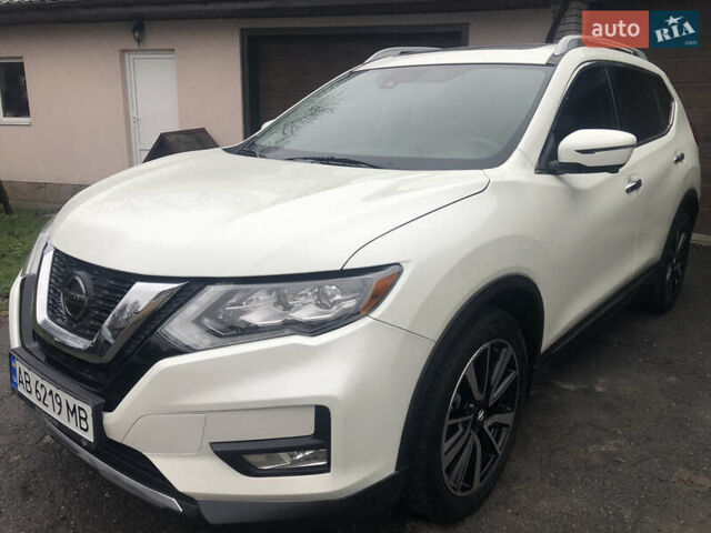 Белый Ниссан Rogue, объемом двигателя 2.49 л и пробегом 124 тыс. км за 17900 $, фото 3 на Automoto.ua