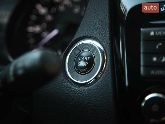 Білий Ніссан Rogue, об'ємом двигуна 2.49 л та пробігом 74 тис. км за 16500 $, фото 22 на Automoto.ua