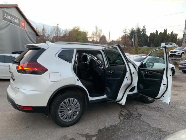 Белый Ниссан Rogue, объемом двигателя 2.5 л и пробегом 144 тыс. км за 14890 $, фото 18 на Automoto.ua