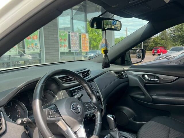 Білий Ніссан Rogue, об'ємом двигуна 2.5 л та пробігом 92 тис. км за 18700 $, фото 6 на Automoto.ua