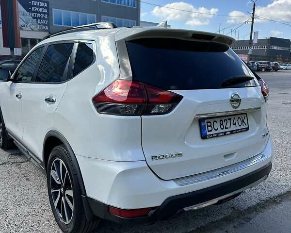 Белый Ниссан Rogue, объемом двигателя 2.49 л и пробегом 89 тыс. км за 18500 $, фото 12 на Automoto.ua