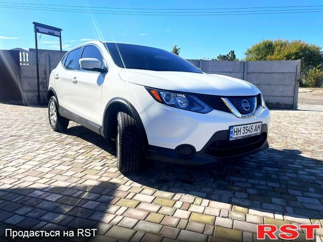 Белый Ниссан Rogue, объемом двигателя 2 л и пробегом 98 тыс. км за 14700 $, фото 1 на Automoto.ua