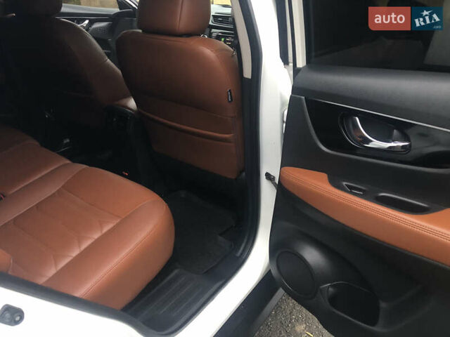 Белый Ниссан Rogue, объемом двигателя 2.49 л и пробегом 124 тыс. км за 17900 $, фото 20 на Automoto.ua