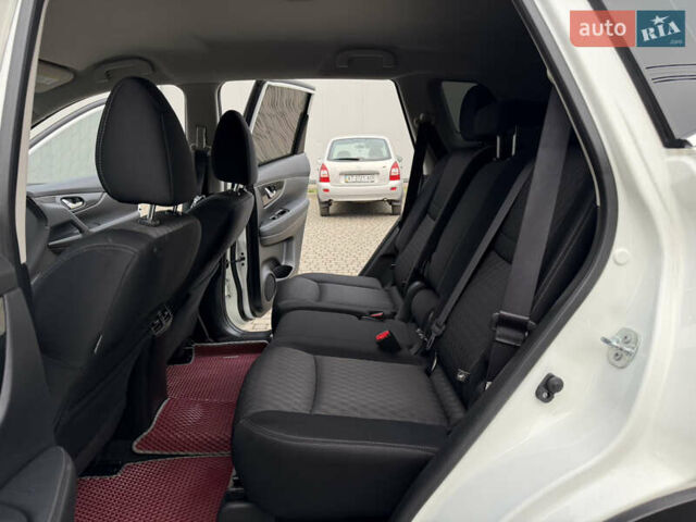 Белый Ниссан Rogue, объемом двигателя 2.5 л и пробегом 50 тыс. км за 16499 $, фото 28 на Automoto.ua